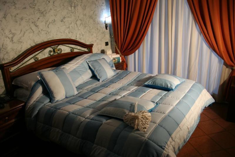 Eh Rome Airport Euro House Hotels Fiumicino Exterior photo